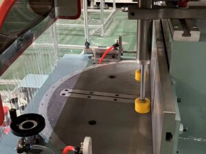 Máy cắt nhôm 1 đầu mâm xoay f500