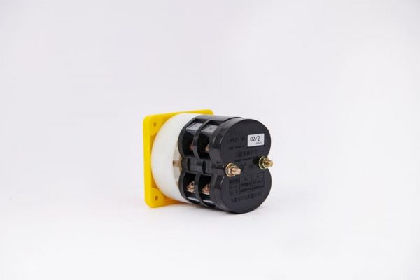 Cong-tac-nguon-180121-2-600x400