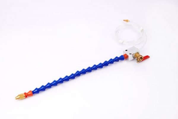 Voi-phun-dau-lam-mat-180121-4-600x400